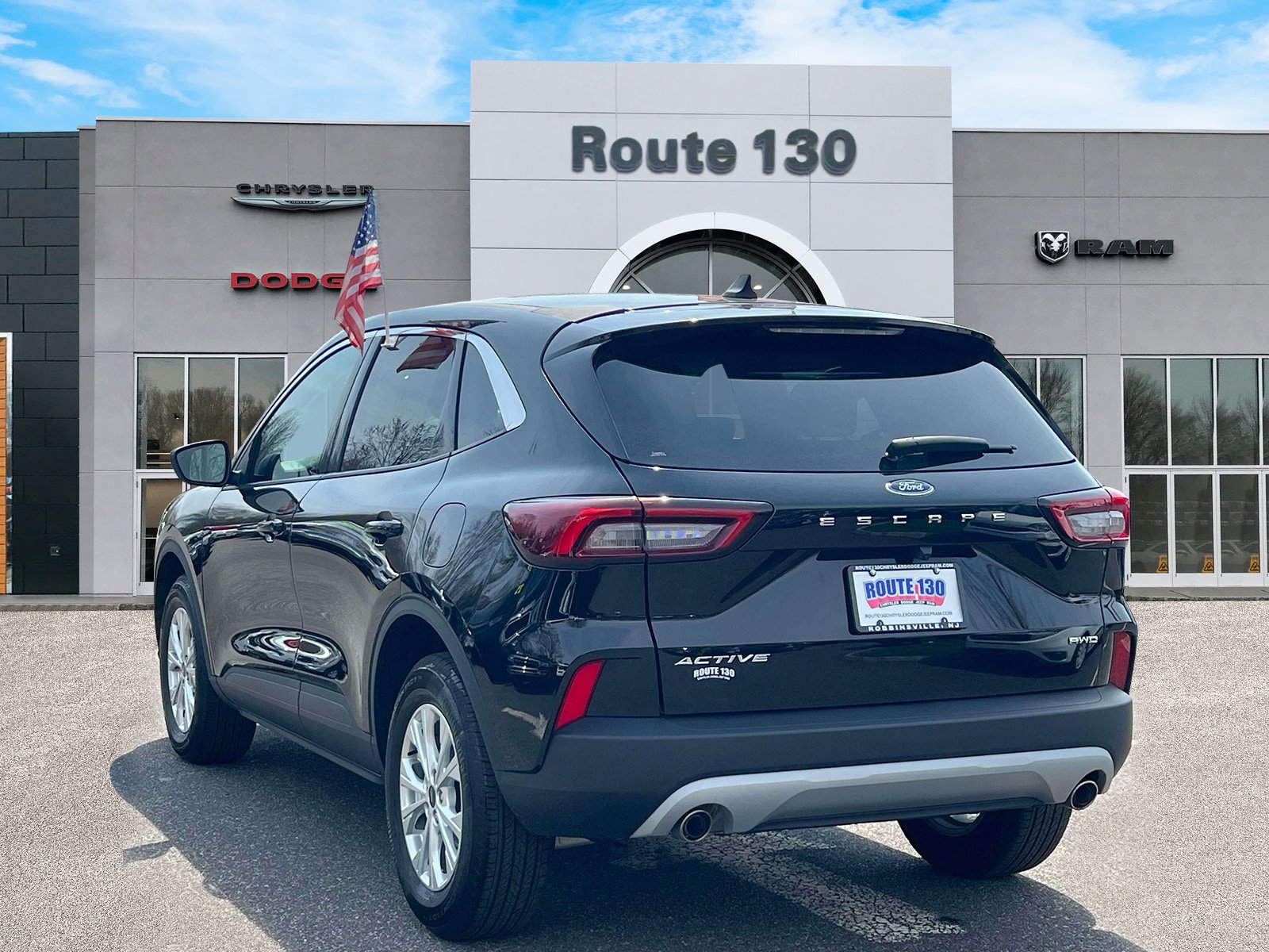 Used 2024 Ford Escape Active AWD/4WD image 3