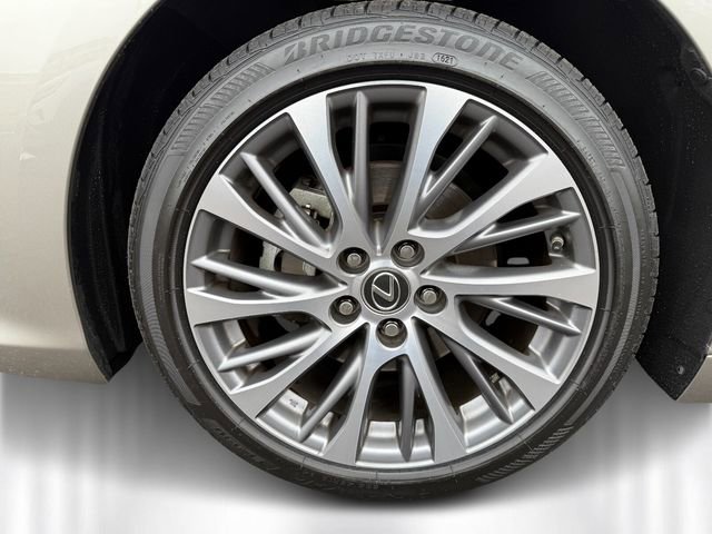 Certified 2021 Lexus ES 250 w/ Premium Package image 9