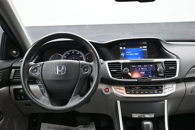 Used 2015 Honda Accord EX-L image 9