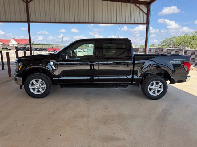 New 2026 Ford F150 XLT w/ Equipment Group 302A MID AWD/4WD image 4