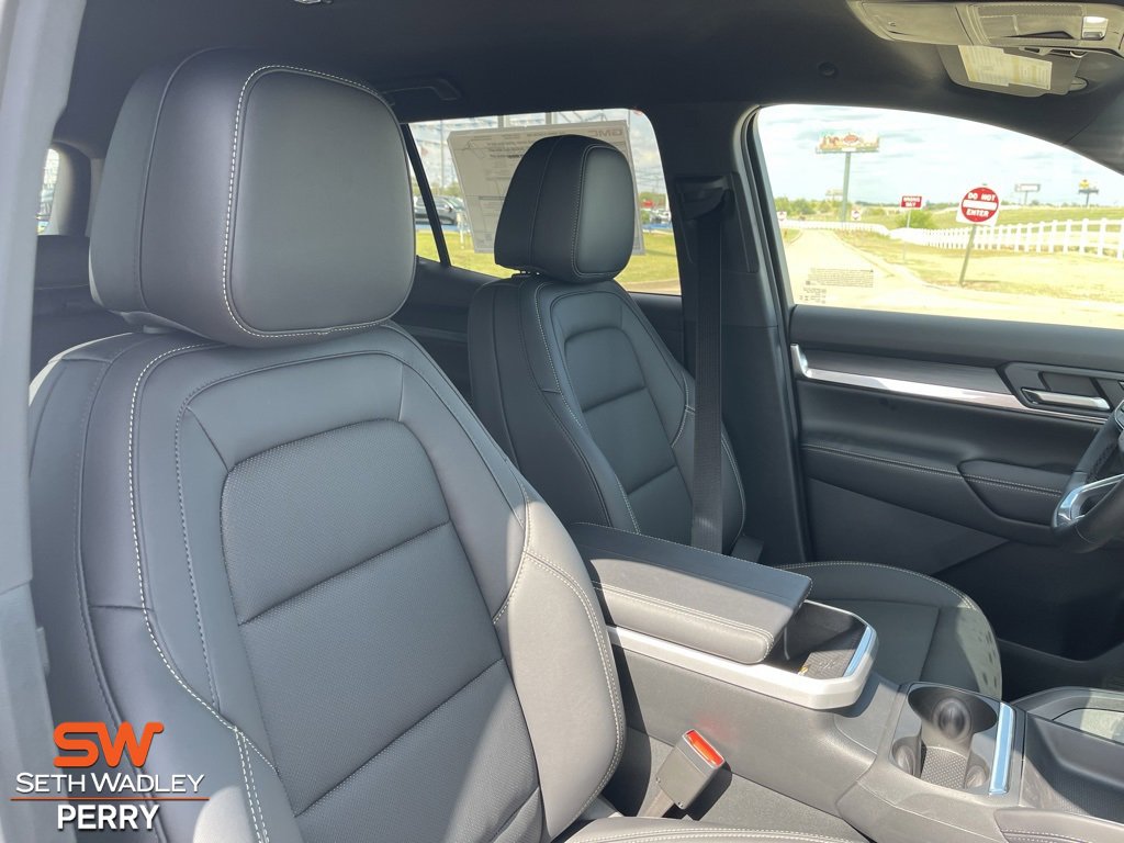 New 2026 GMC Terrain Elevation w/ Elevation Premium Package image 11