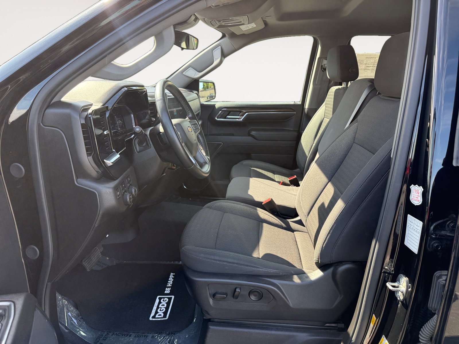 Used 2024 Chevrolet Silverado 1500 LT w/ Protection Package AWD/4WD image 10