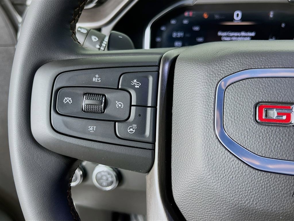 Used 2025 GMC Sierra 1500 AT4 w/ AT4 Premium Package AWD/4WD image 12