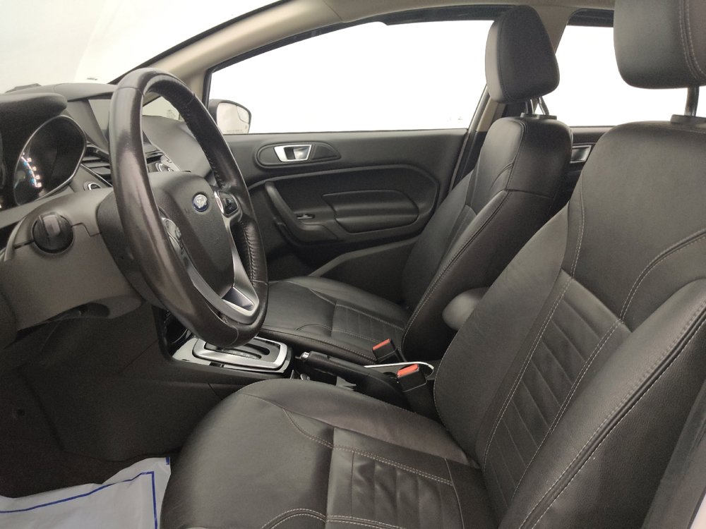 Used 2016 Ford Fiesta Titanium image 17