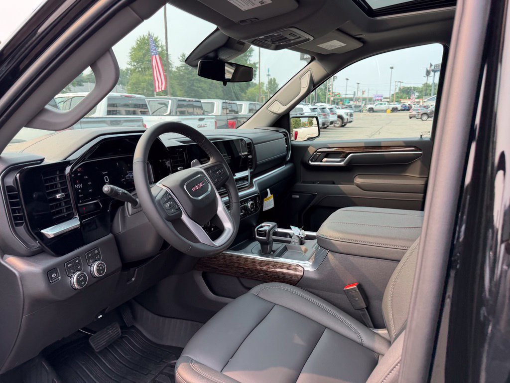 New 2026 GMC Sierra 1500 Elevation w/ Elevation Premium Package AWD/4WD image 17