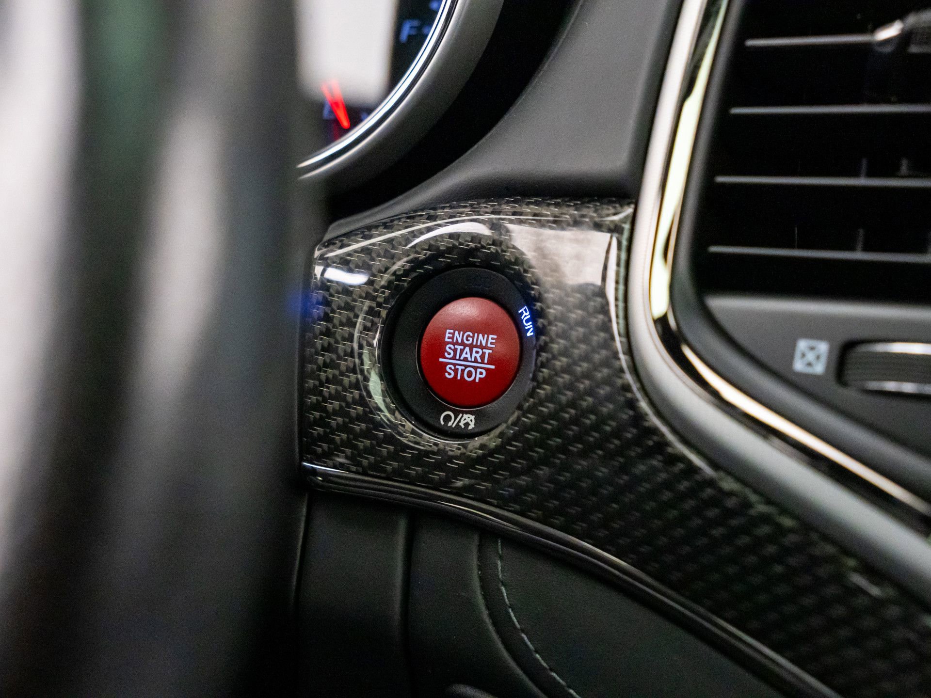Used 2018 Jeep Grand Cherokee Trackhawk AWD/4WD image 25