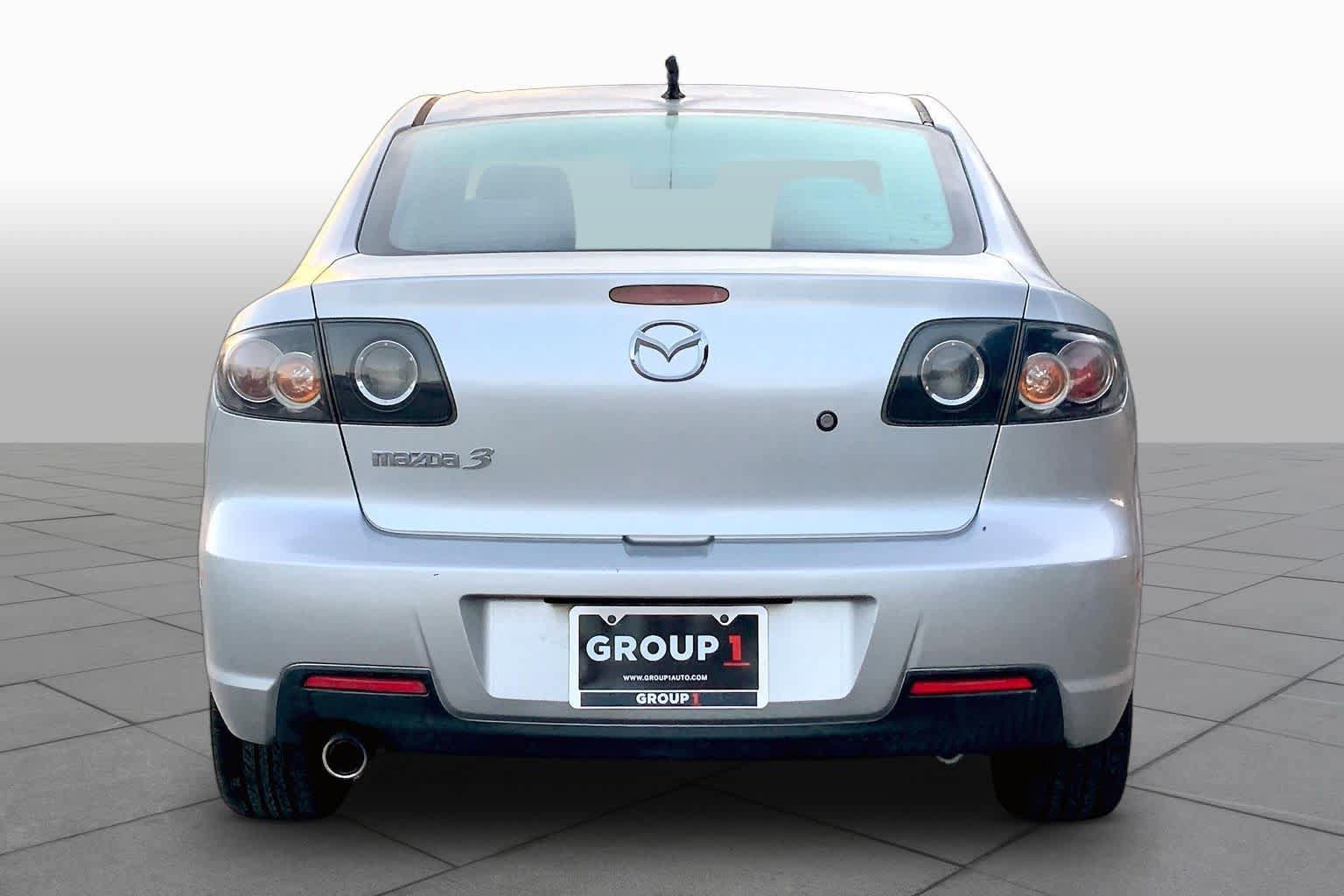Used 2007 MAZDA MAZDA3 i Touring FWD image 4
