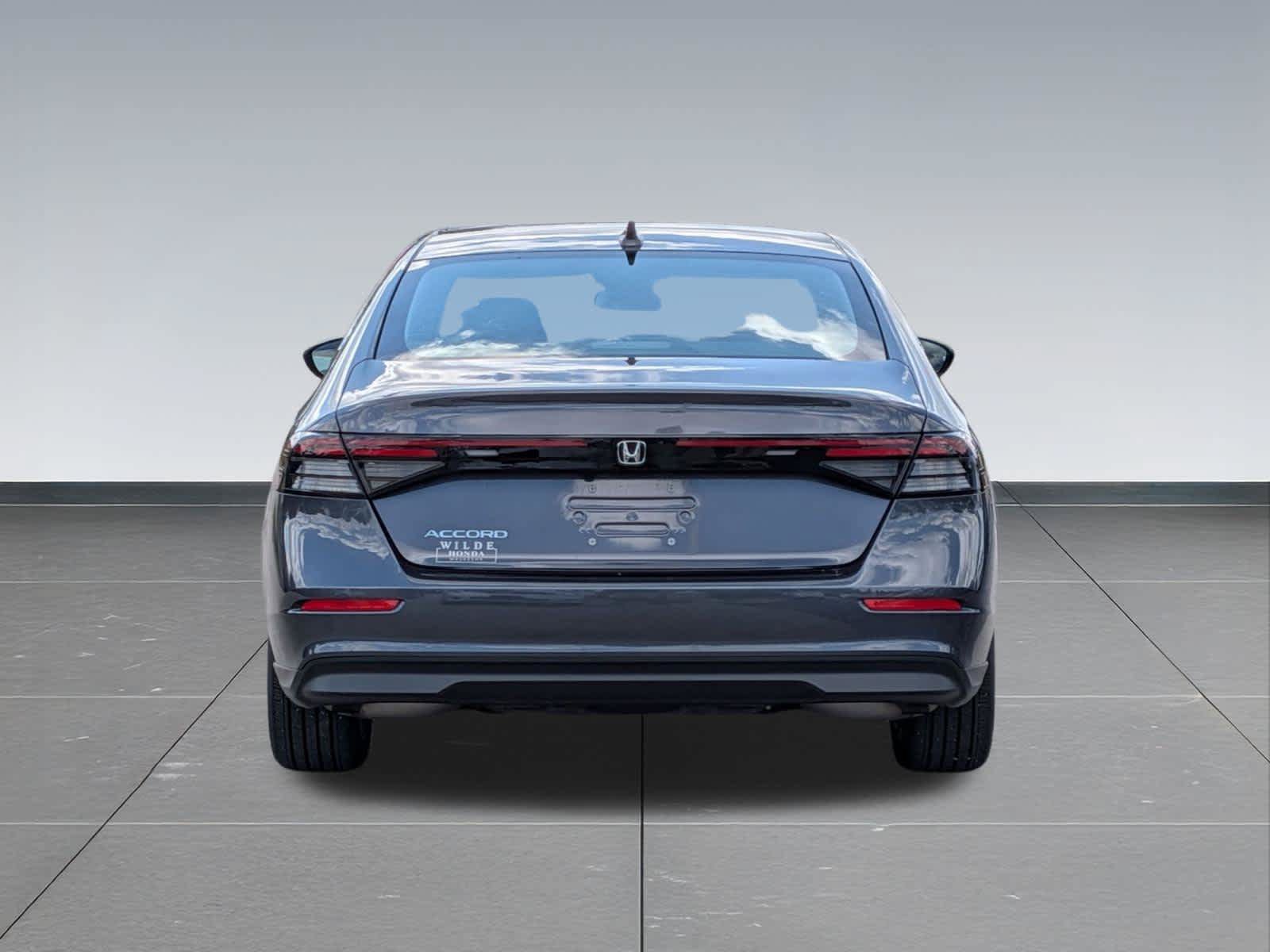 Certified 2023 Honda Accord EX image 5