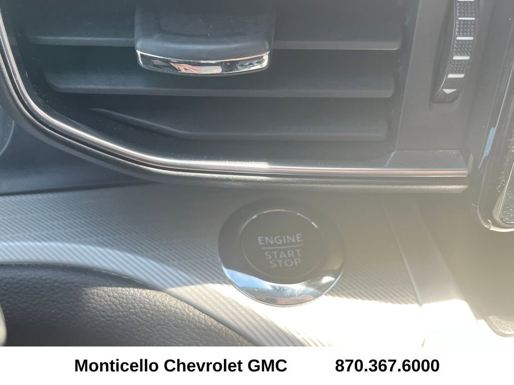 Used 2022 Ford Explorer XLT w/ Equipment Group 202A image 24