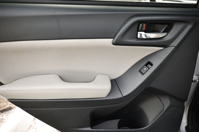 Used 2017 Subaru Forester 2.5i Limited w/ Protection Package #2 image 23