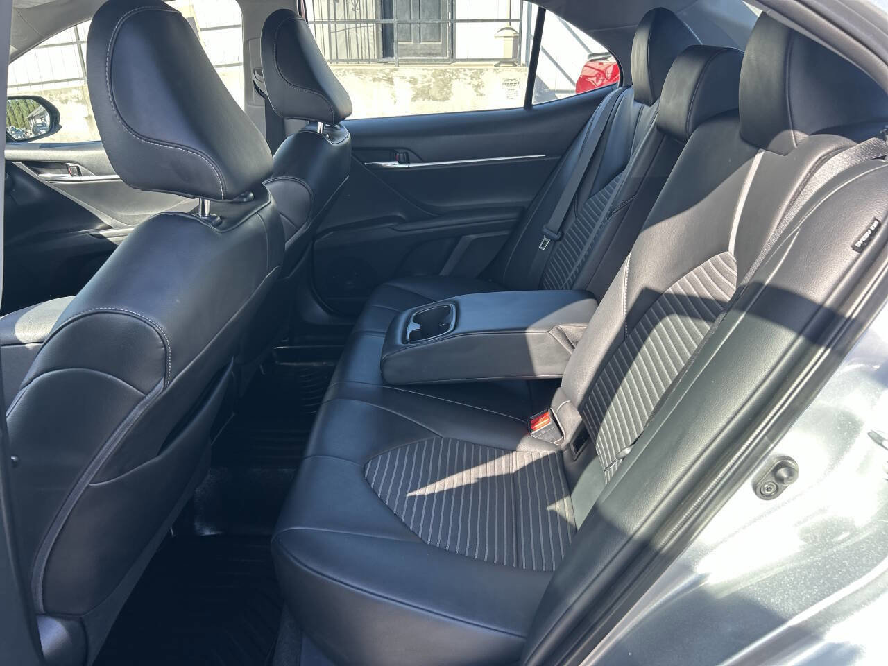 Used 2021 Toyota Camry SE image 17