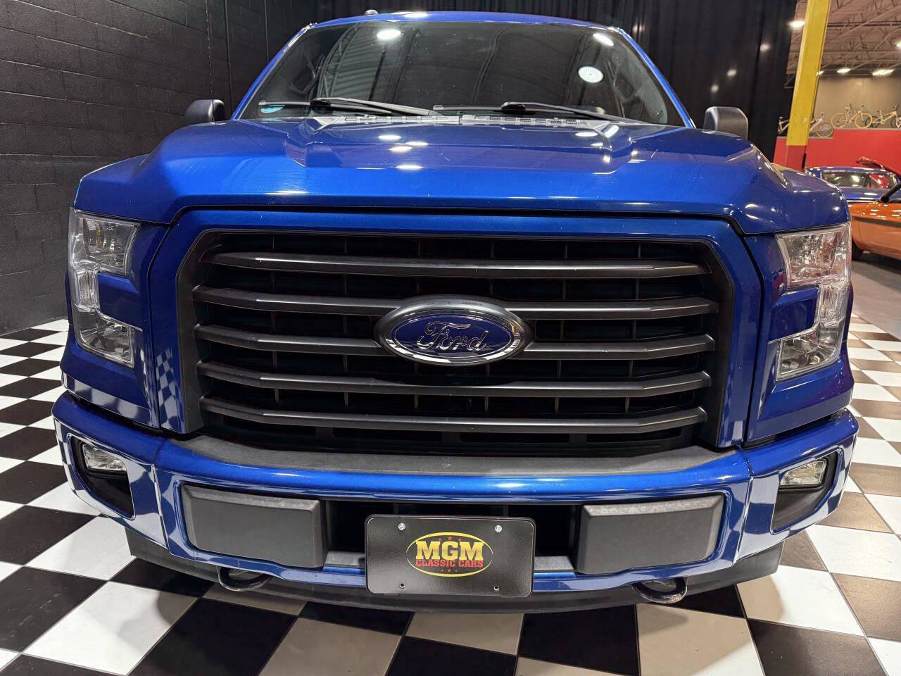 Used 2017 Ford F150 XLT w/ Equipment Group 302A Luxury image 16