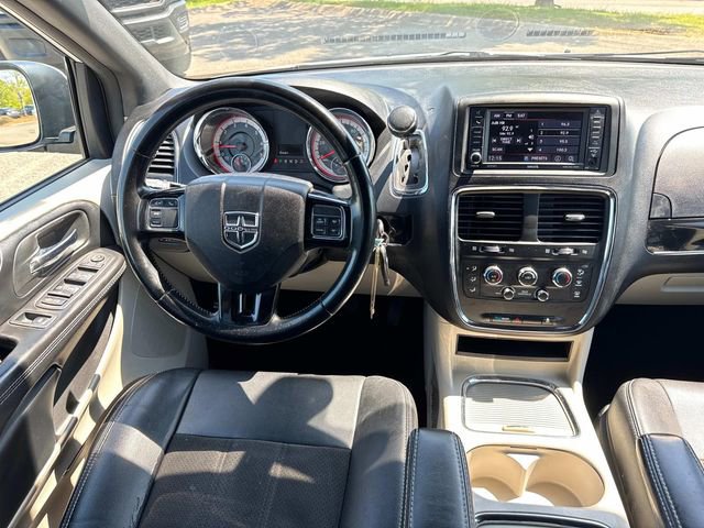 Used 2020 Dodge Grand Caravan SXT FWD image 20