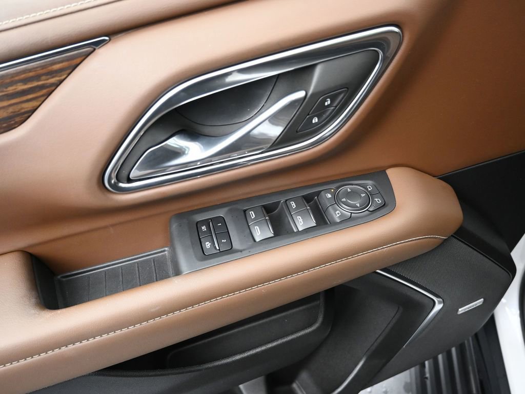 Used 2024 Chevrolet Tahoe High Country image 32