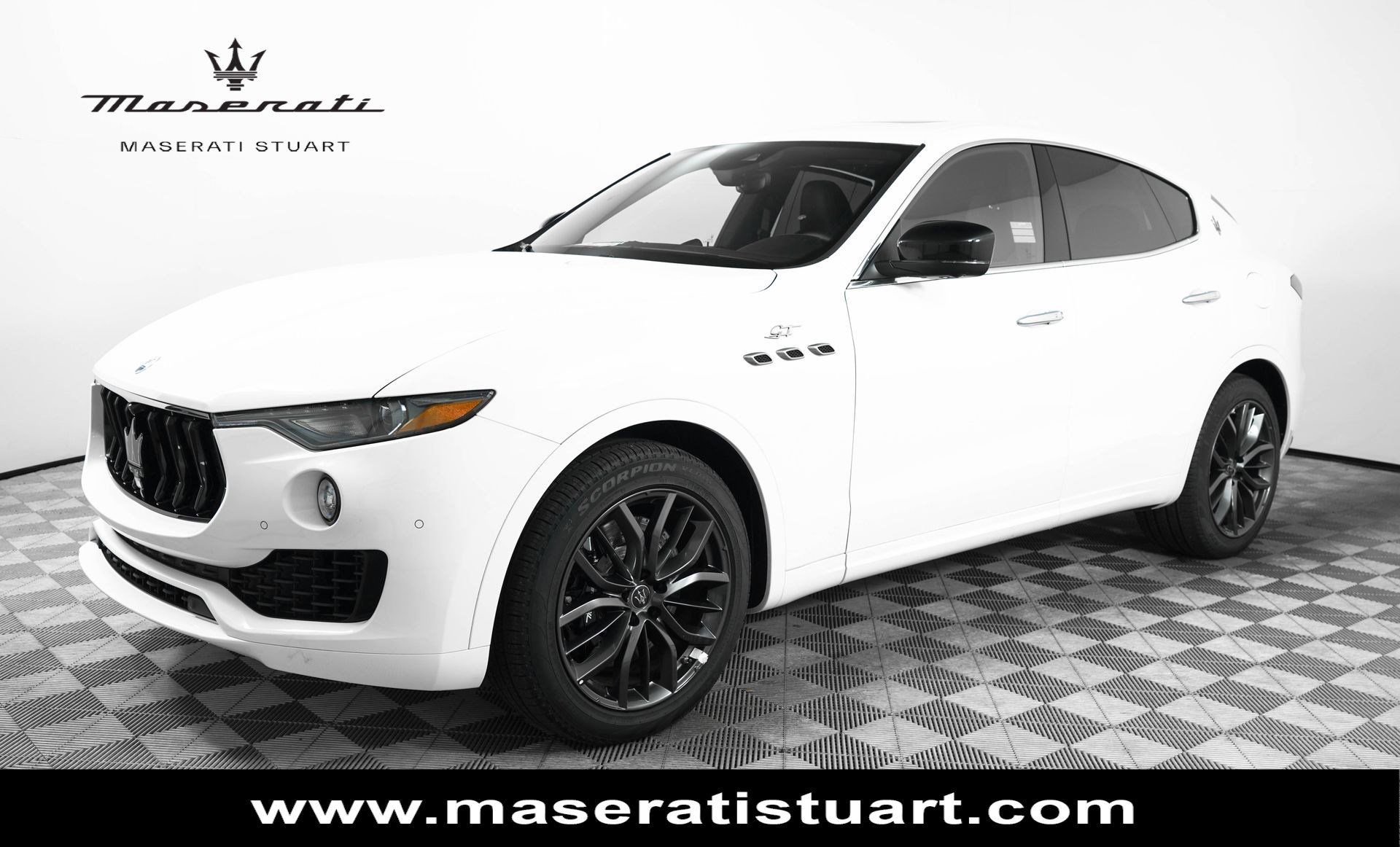 New 2024 Maserati Levante GT Ultima AWD/4WD image 3