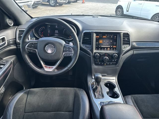 Used 2017 Jeep Grand Cherokee Trailhawk AWD/4WD image 23