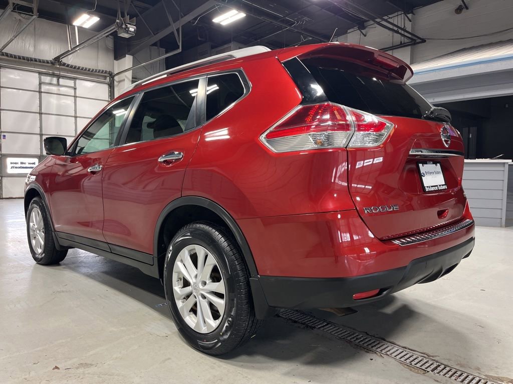 Used 2016 Nissan Rogue SV w/ SV Premium Package image 7