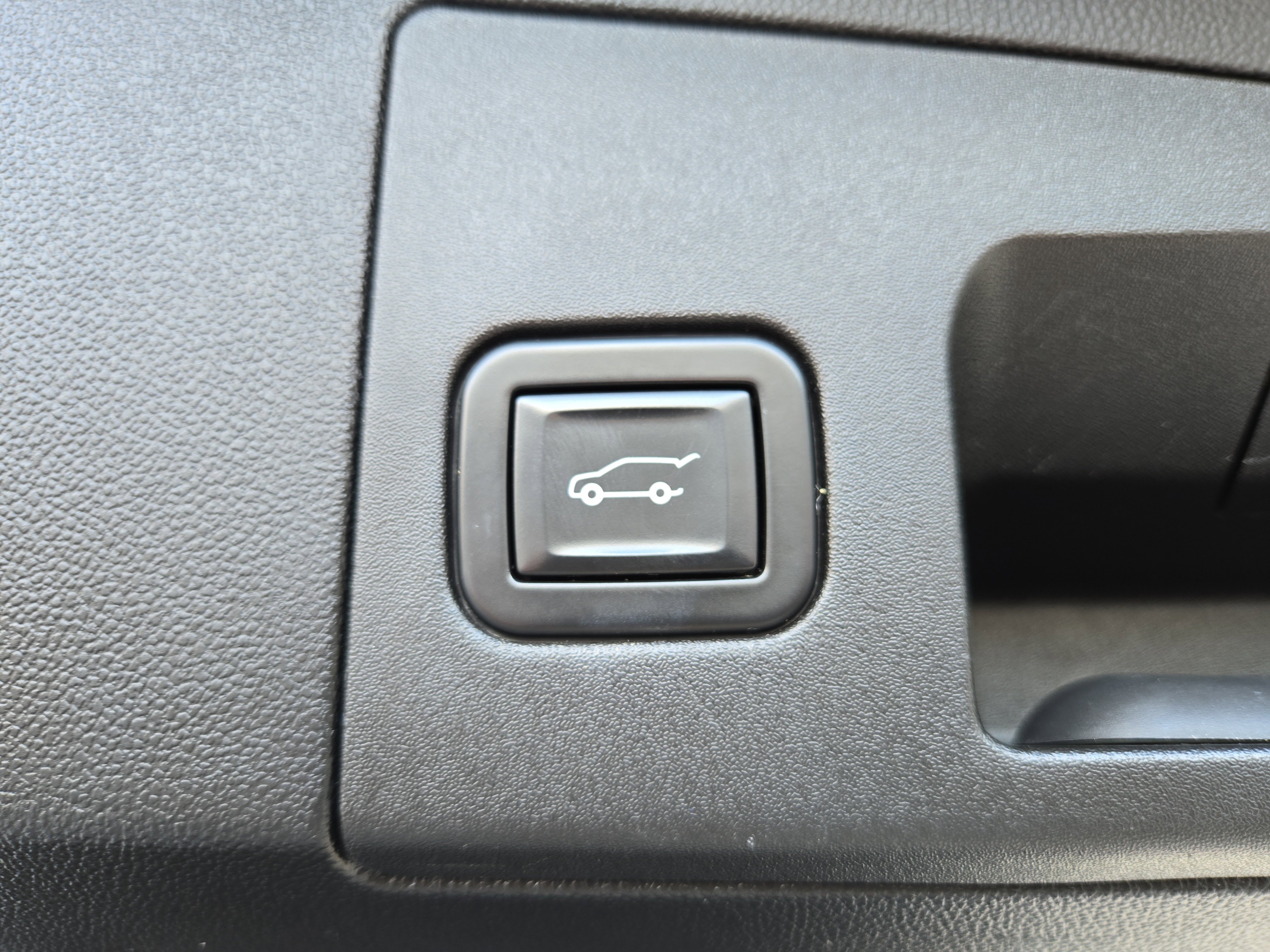 Used 2021 Cadillac XT5 Premium Luxury image 10