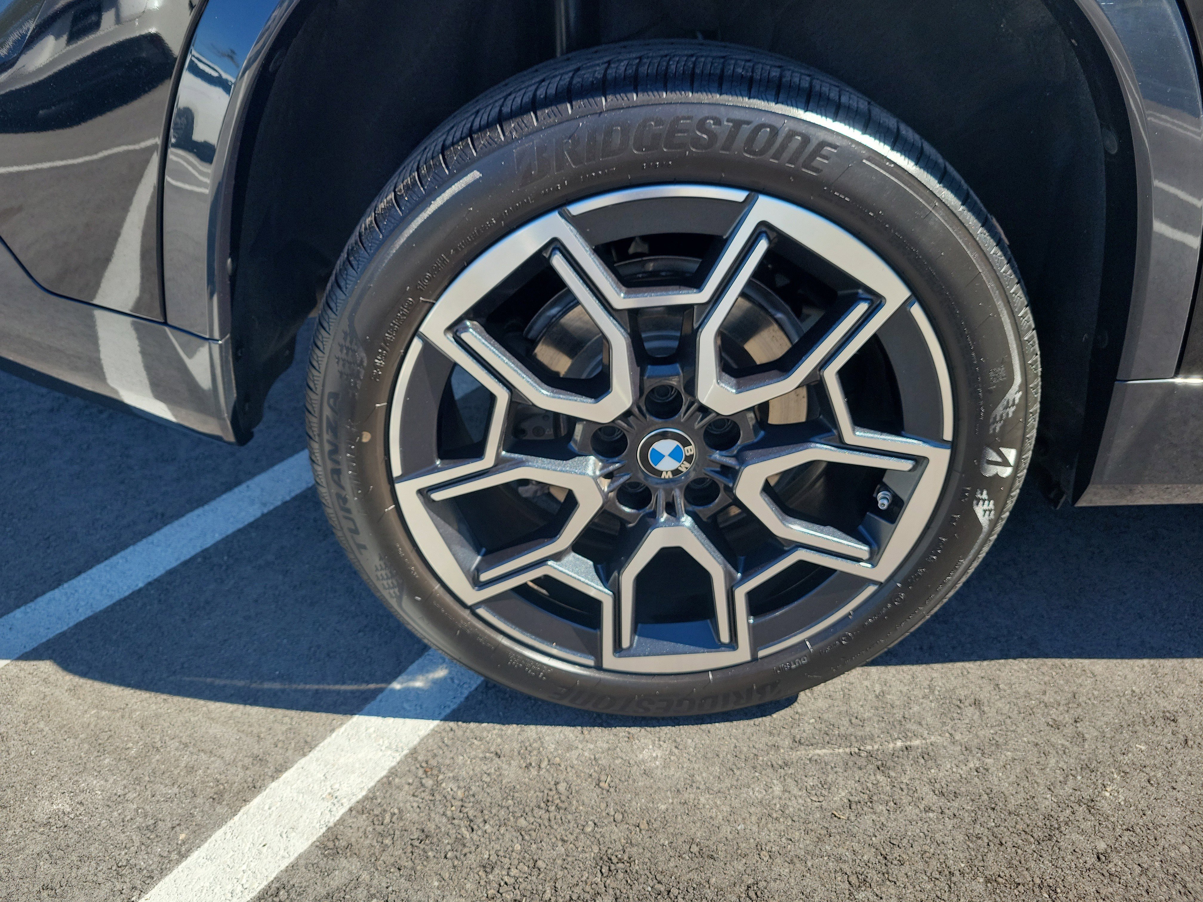 Used 2023 BMW X1 xDrive28i w/ Premium Package image 7