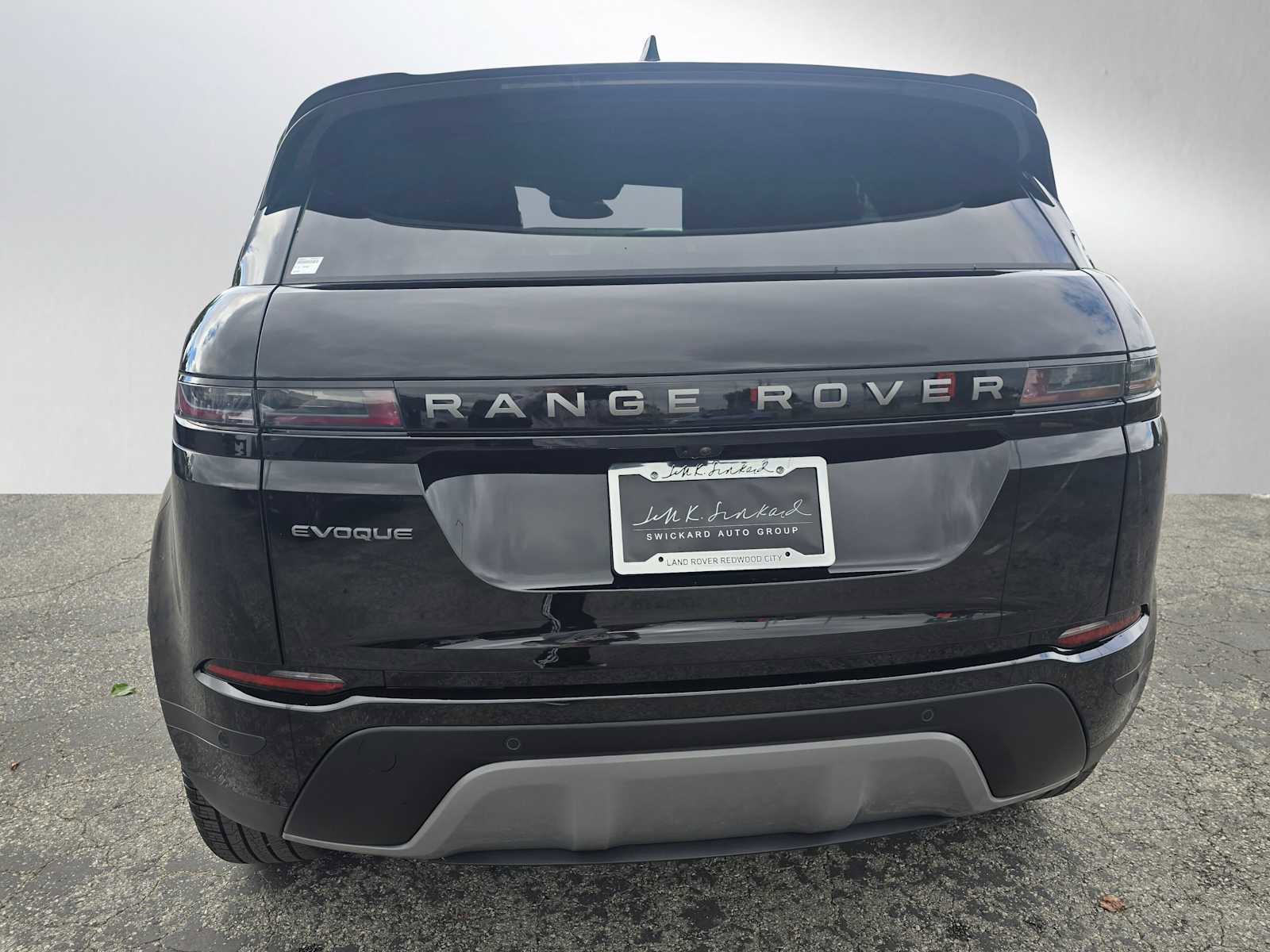 Used 2026 Land Rover Range Rover Evoque S image 4