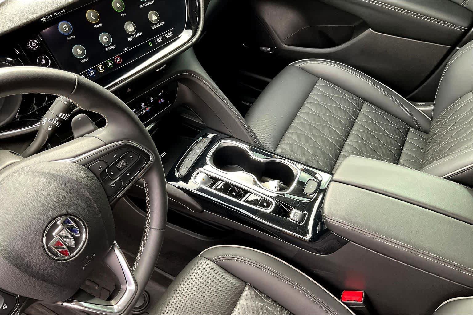 Used 2022 Buick Envision Avenir w/ Technology Package II FWD image 33