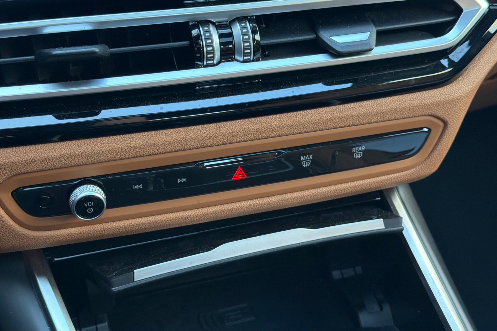 Certified 2023 BMW i4 eDrive35 w/ Premium Package image 26