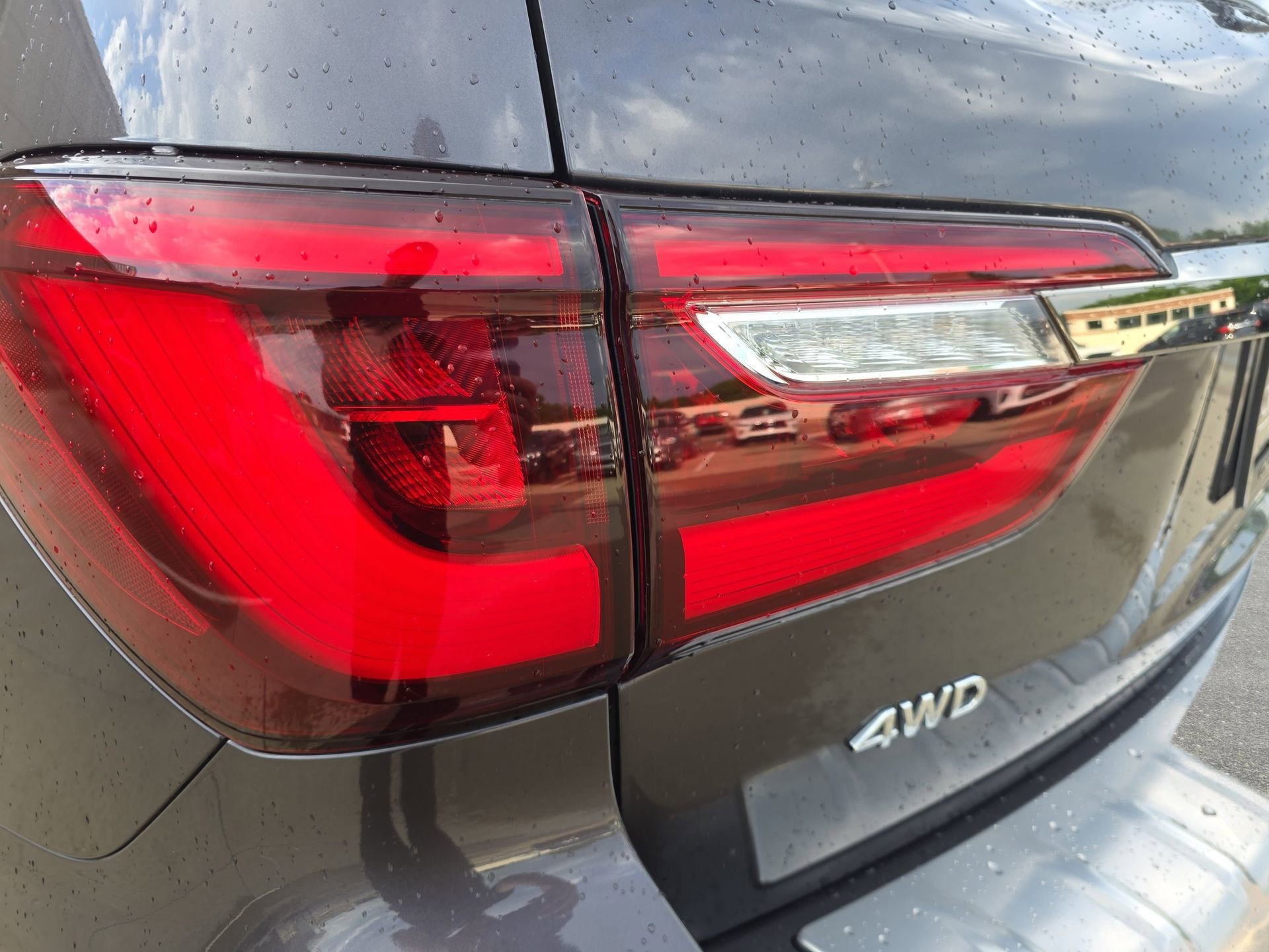 Certified 2024 INFINITI QX80 Sensory AWD/4WD image 33