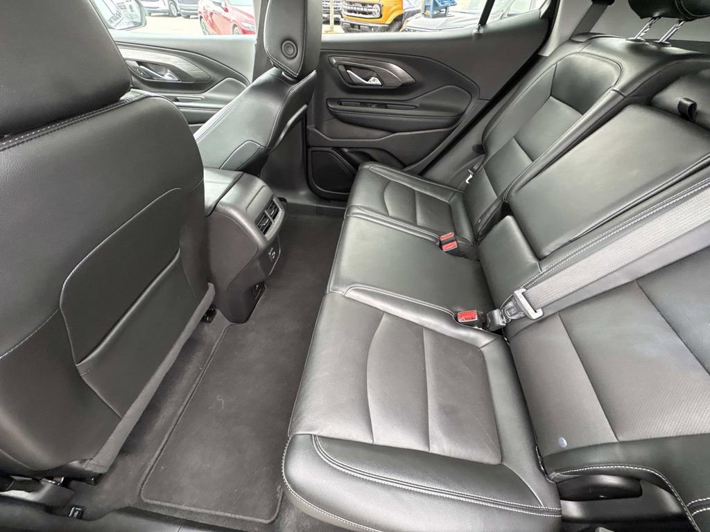 Used 2024 GMC Terrain SLT image 19