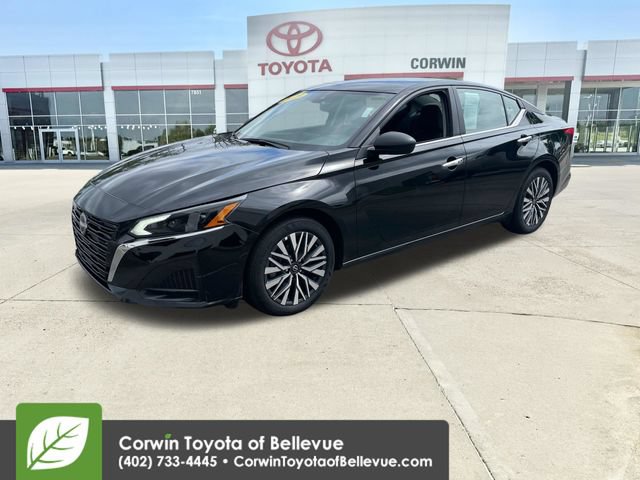 Used 2025 Nissan Altima 2.5 SV FWD image 7
