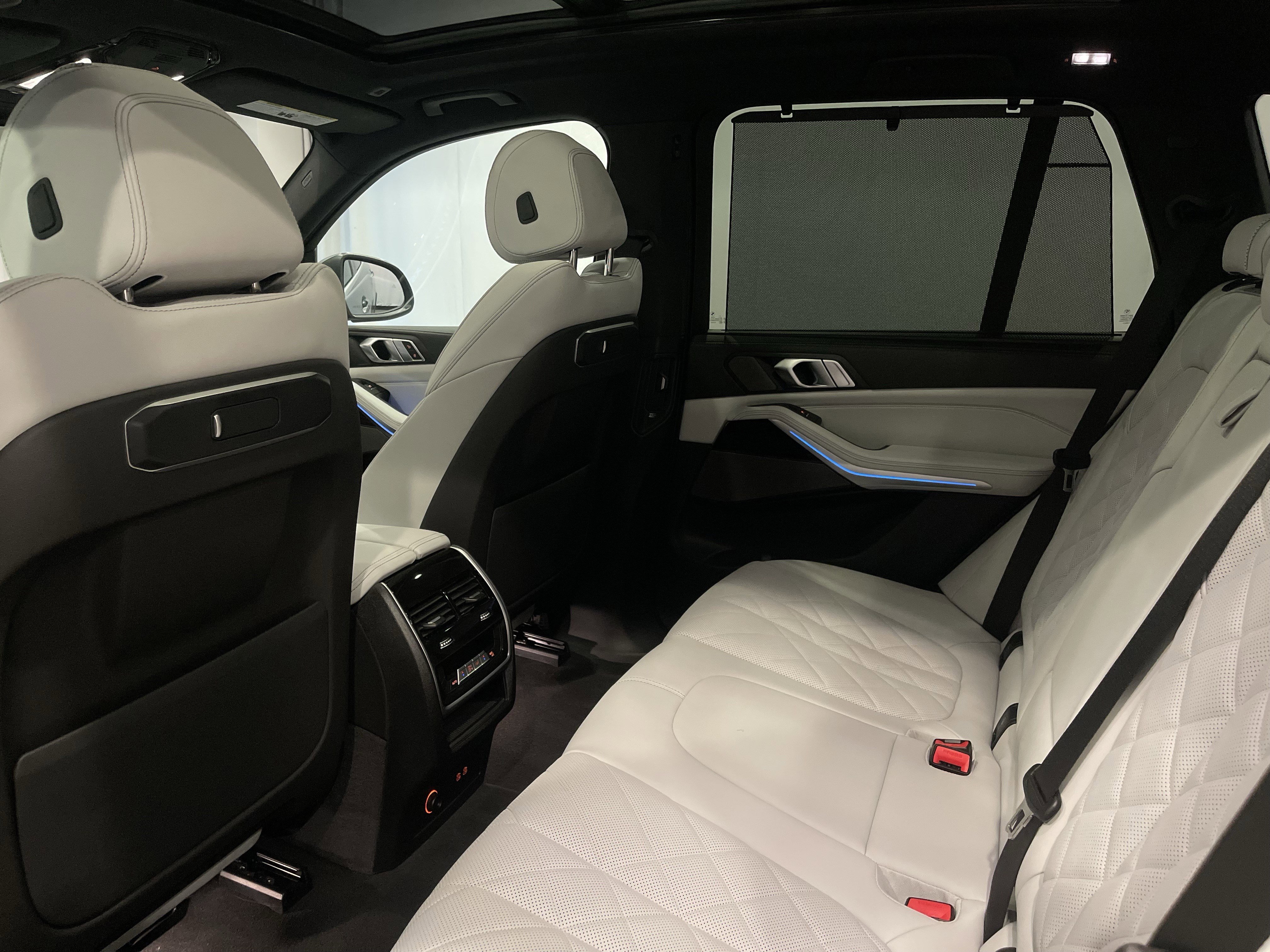 Used 2025 BMW X5 xDrive50e w/ Premium Package image 23