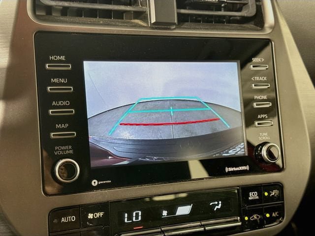 Certified 2021 Toyota Prius FWD image 15