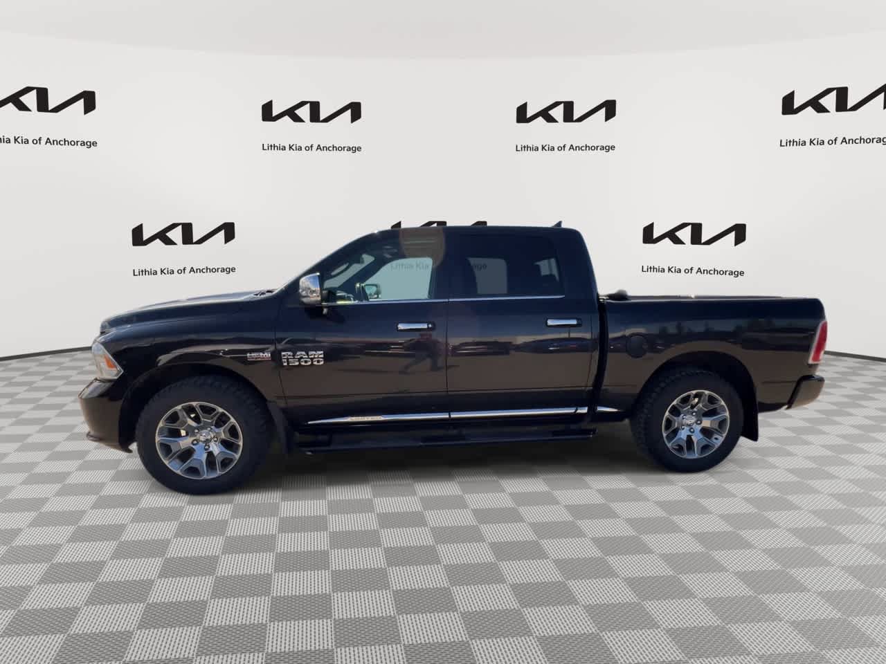 Used 2017 RAM 1500 Limited AWD/4WD image 5
