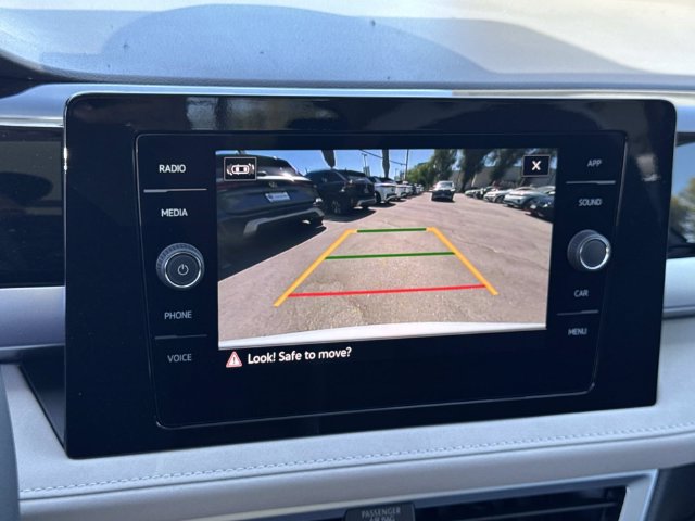 New 2026 Volkswagen Taos SE FWD image 16