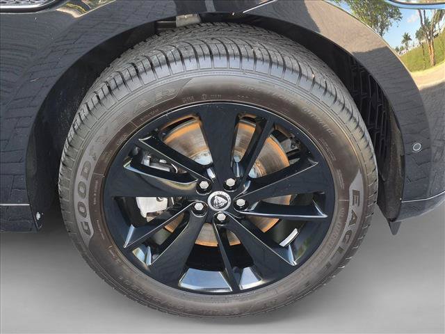 Used 2026 Jaguar F-PACE R-Dynamic S AWD/4WD image 25