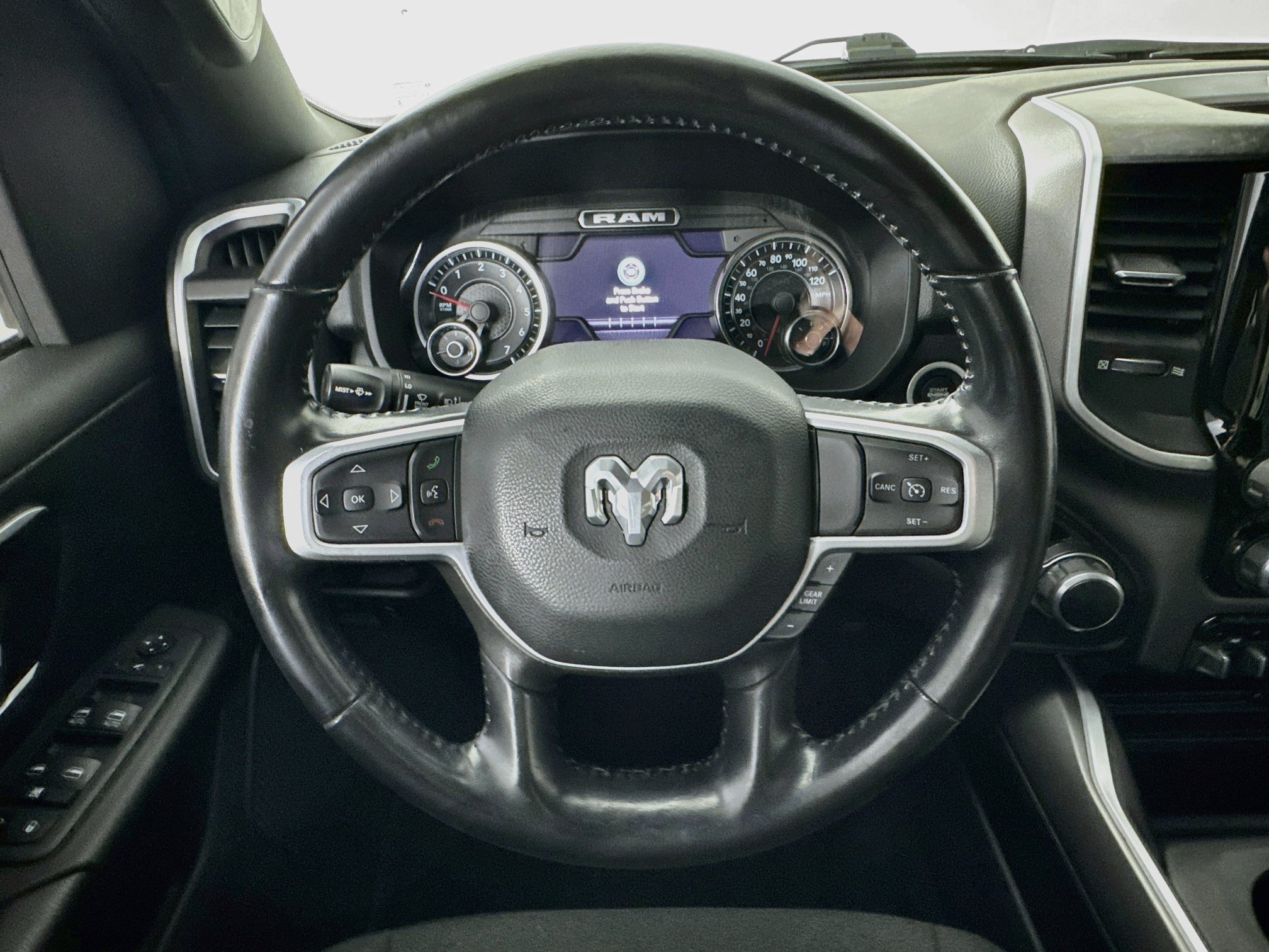 Used 2022 RAM 1500 Big Horn AWD/4WD image 11