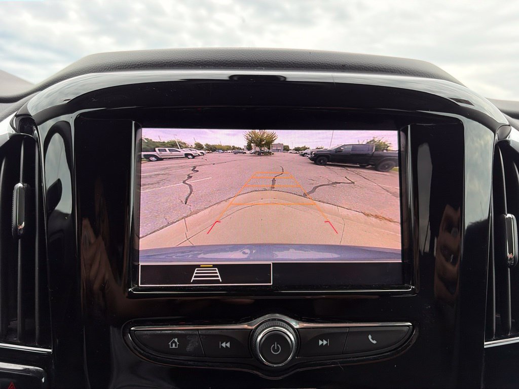 Used 2020 Chevrolet Traverse LS FWD image 13