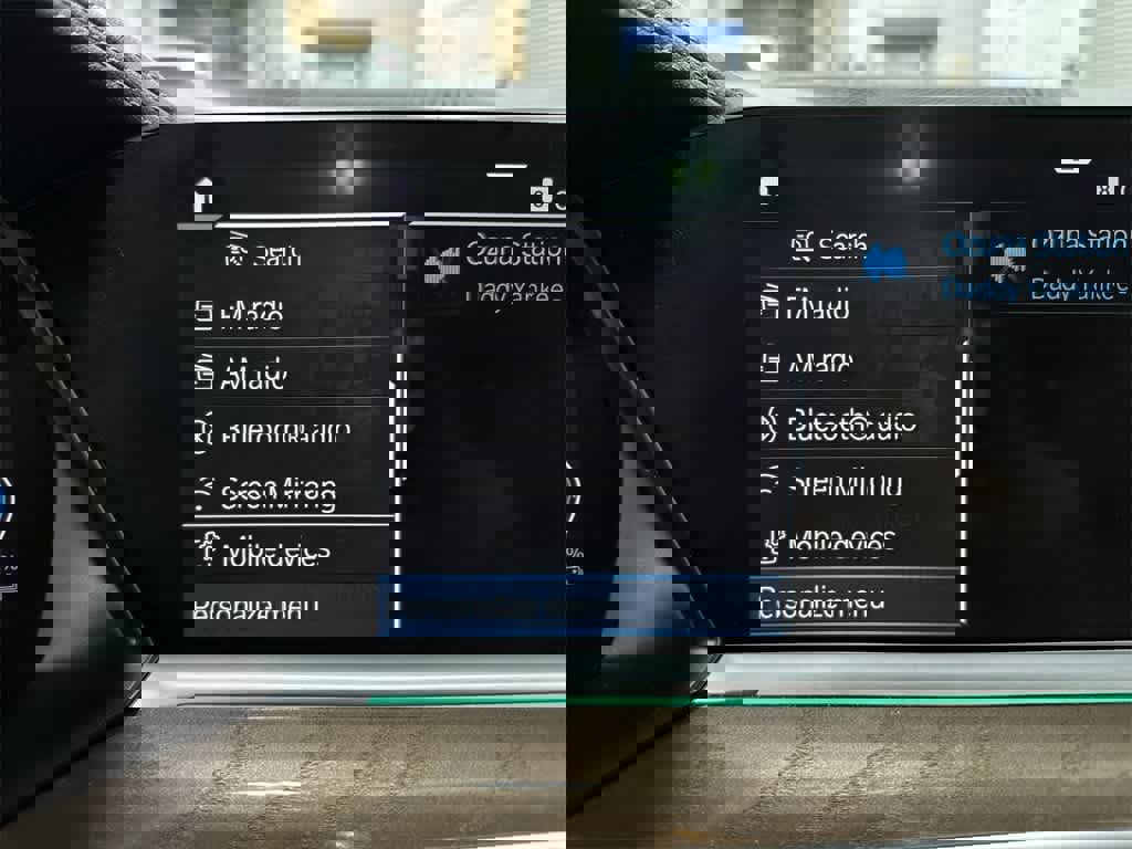 Used 2022 BMW X5 xDrive45e w/ Climate Comfort Package image 21