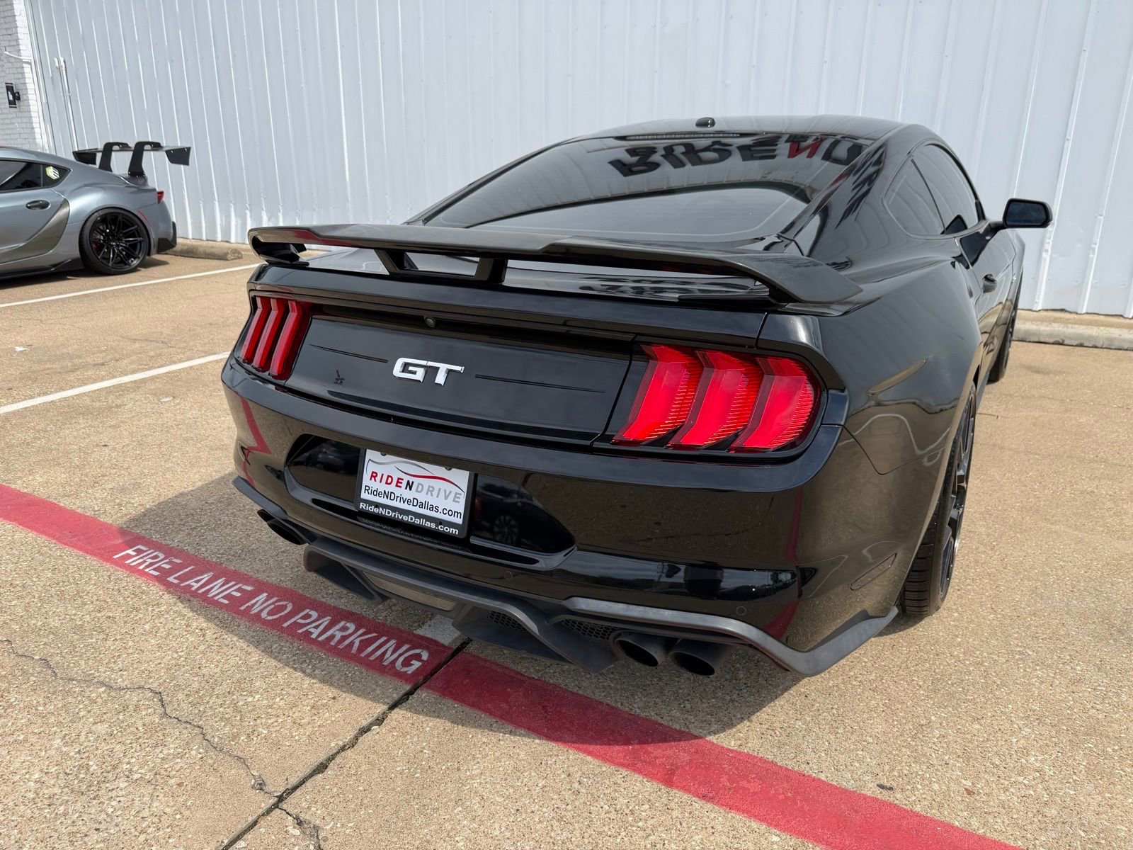 Used 2019 Ford Mustang GT Premium w/ Equipment Group 401A RWD image 6
