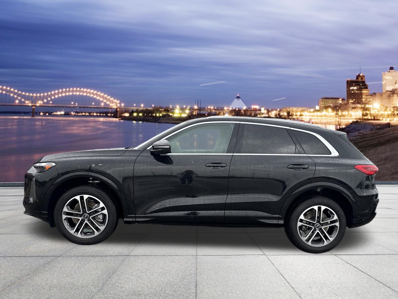 Certified 2025 Audi Q5 Premium w/ Convenience Package AWD/4WD image 2