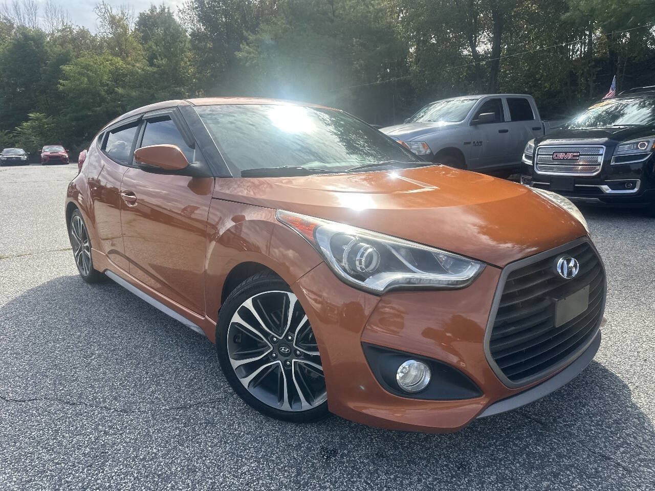 Used 2016 Hyundai Veloster Turbo FWD image 4