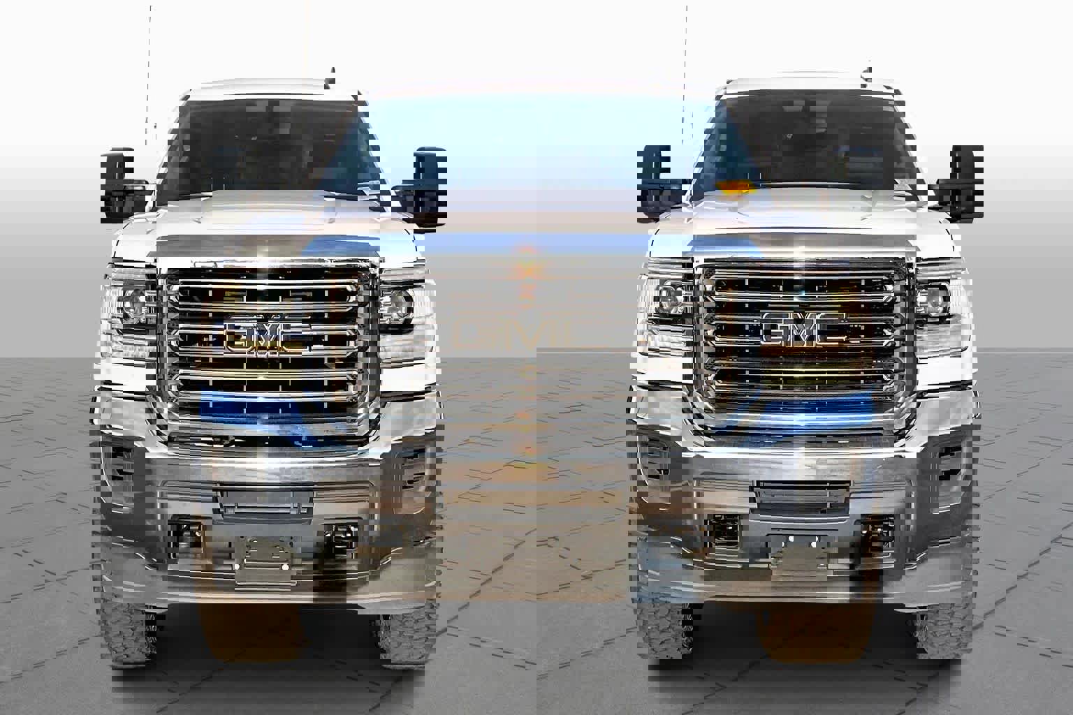 Used 2018 GMC Sierra 2500 4x4 Crew Cab w/ Sierra Convenience Package image 3