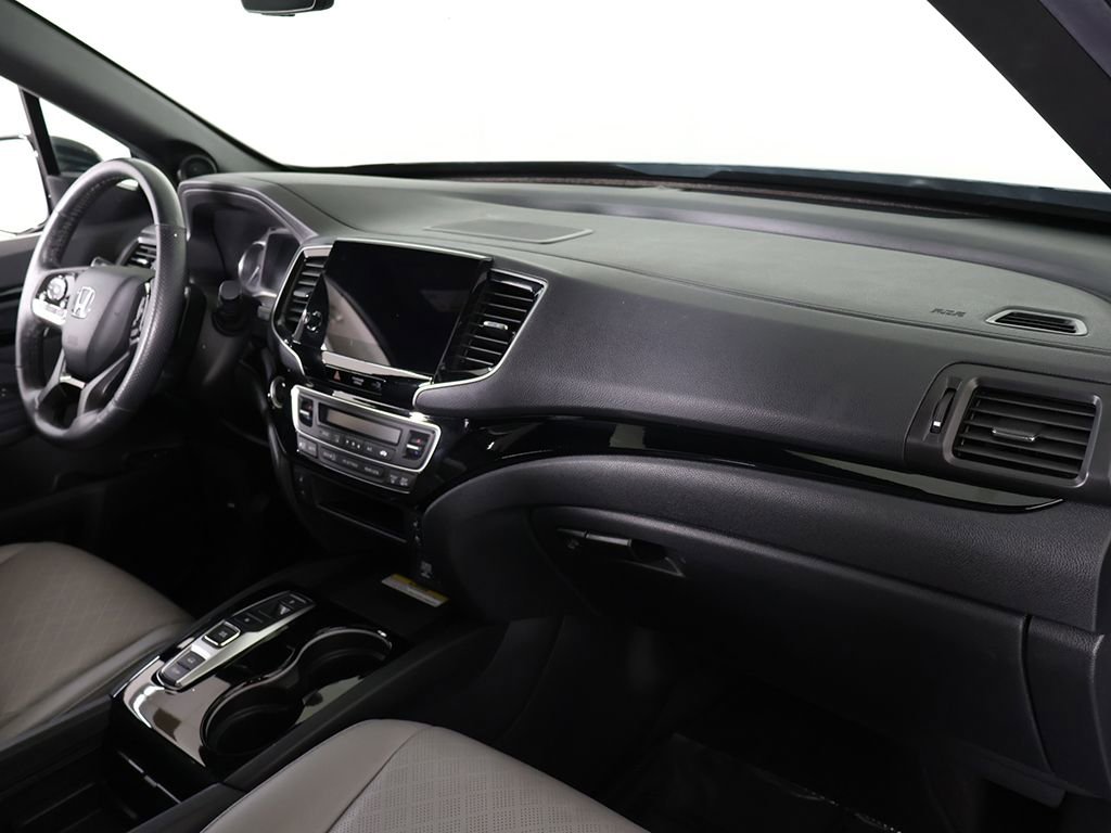 Used 2022 Honda Passport Elite image 32