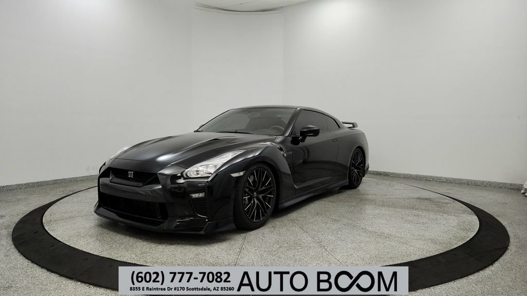 Used 2020 Nissan GT-R Premium w/ Premium Interior Package AWD/4WD video 1