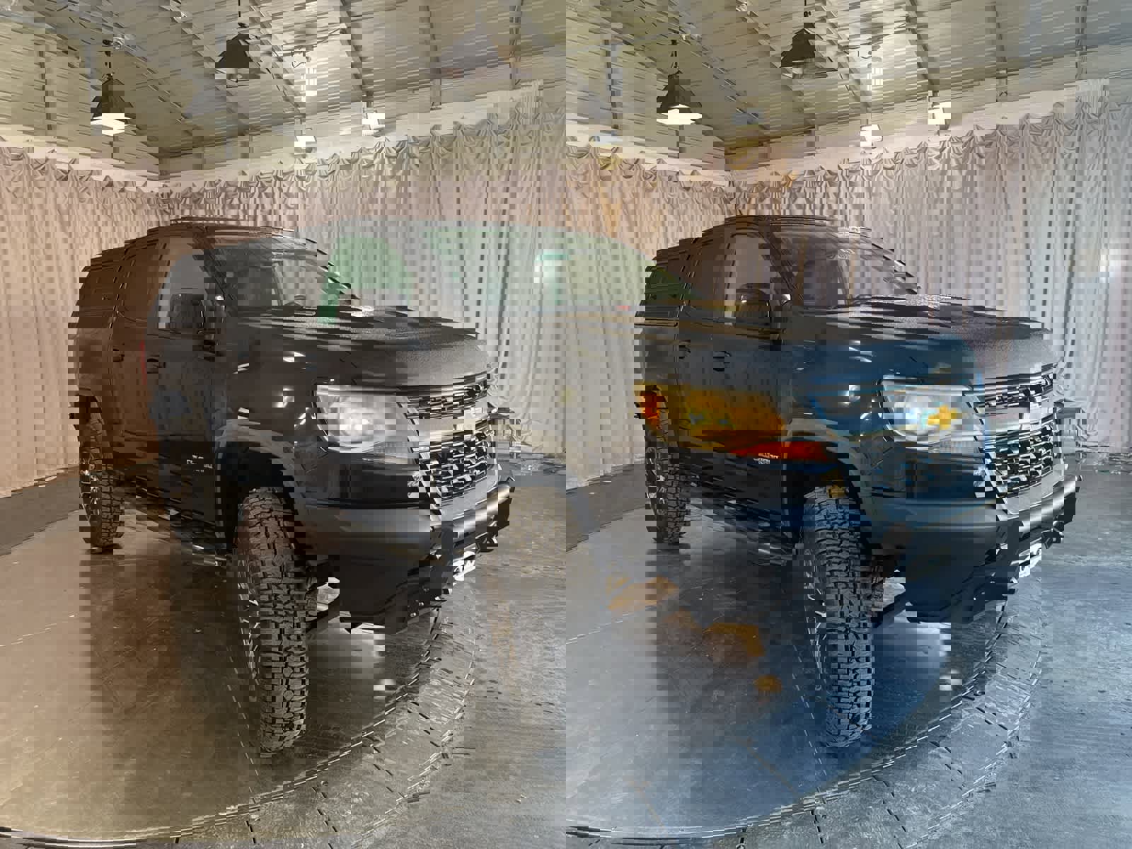 Used 2018 Chevrolet Colorado ZR2 image 3