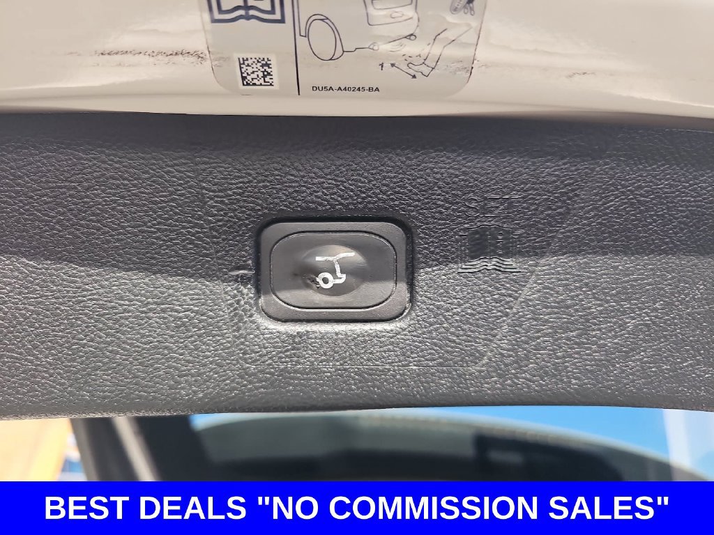 Used 2017 Ford Edge Titanium AWD/4WD image 13