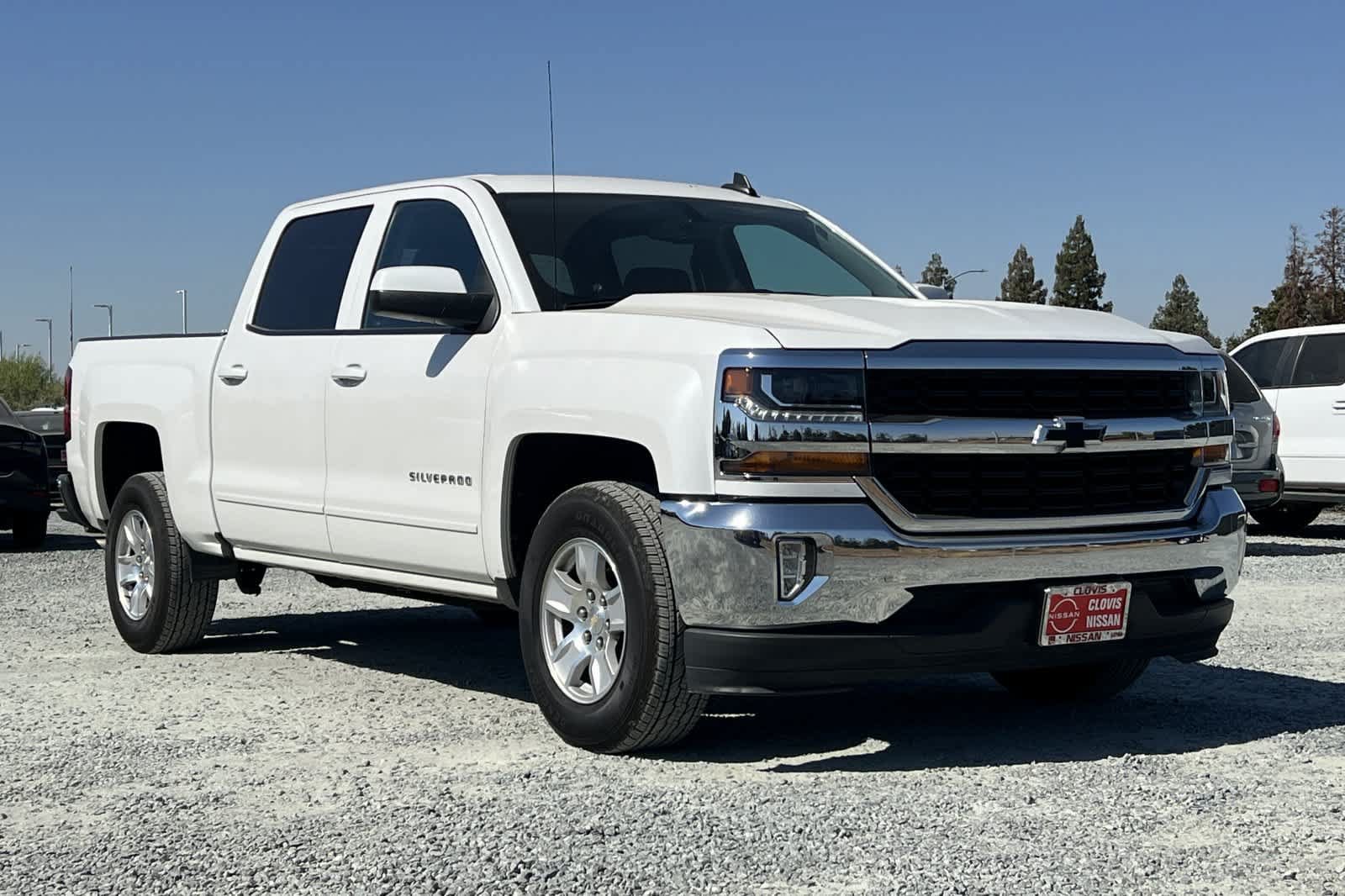 Used 2018 Chevrolet Silverado 1500 LT w/ All Star Edition RWD image 10