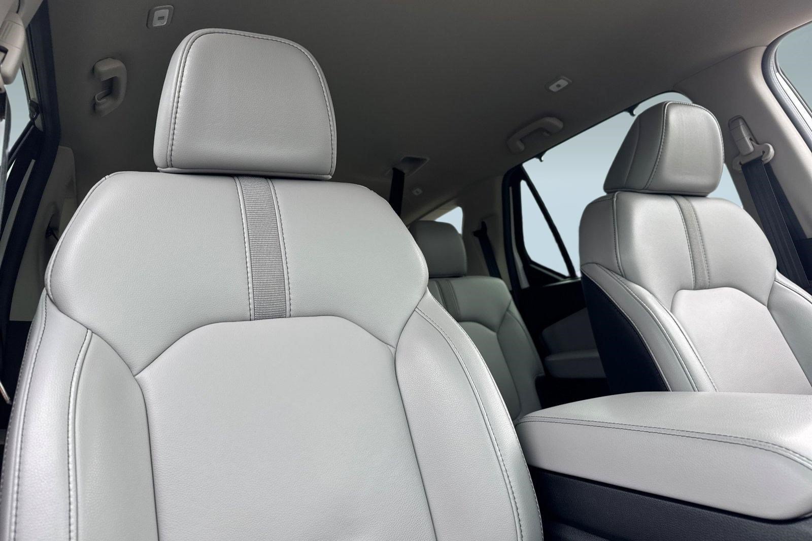 Certified 2025 Honda Pilot EX-L image 27