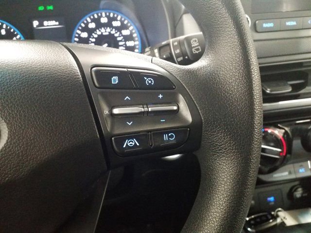 Used 2022 Hyundai Kona SEL image 5