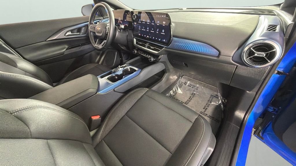 Used 2025 Chevrolet Equinox EV LT w/ Convenience Package FWD image 35