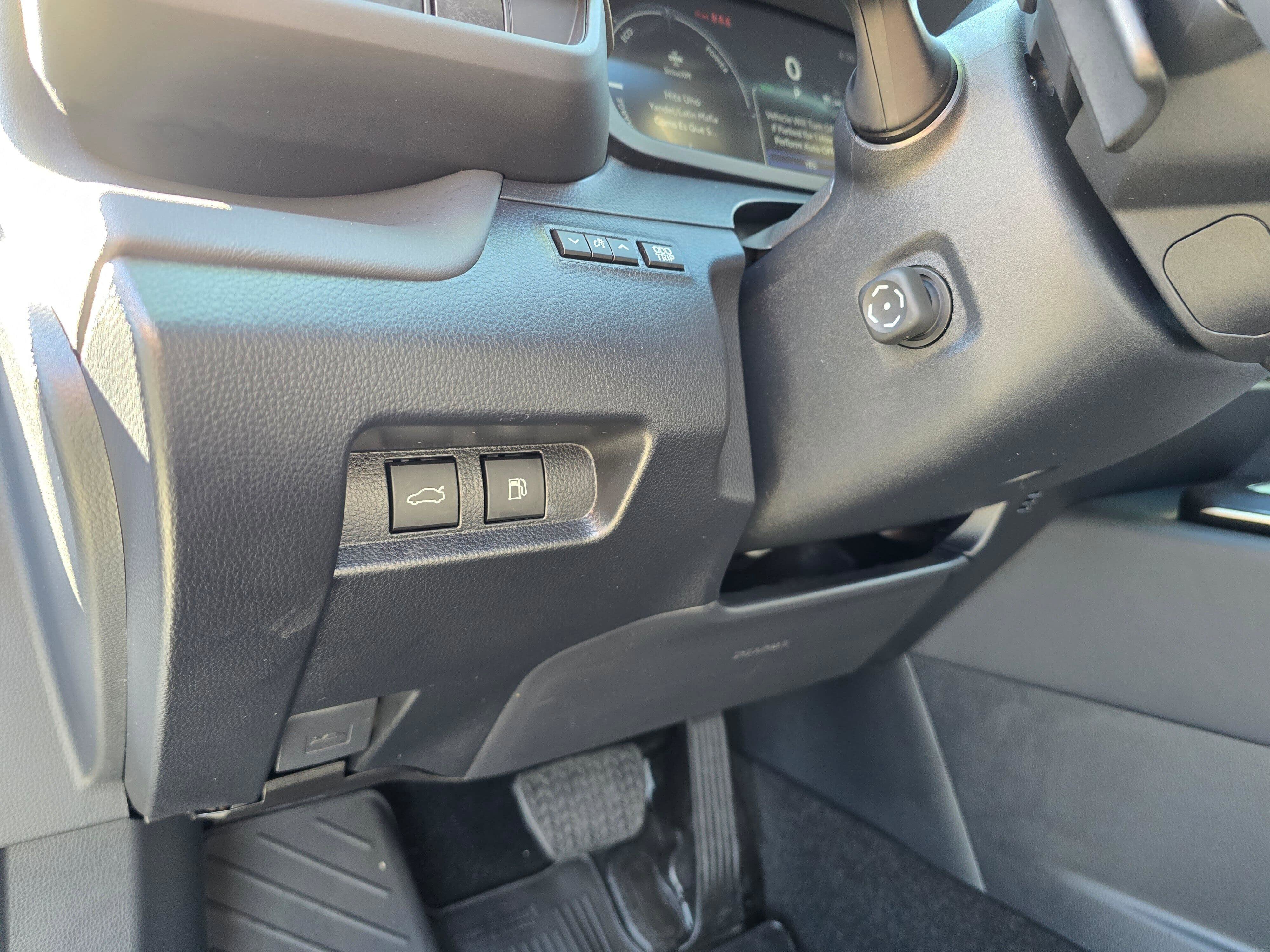 Used 2026 Toyota Crown Platinum image 21